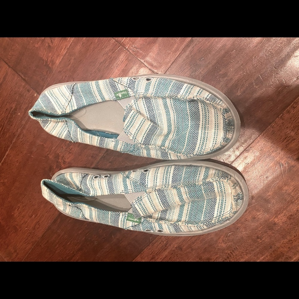 Soludos slip on shoes